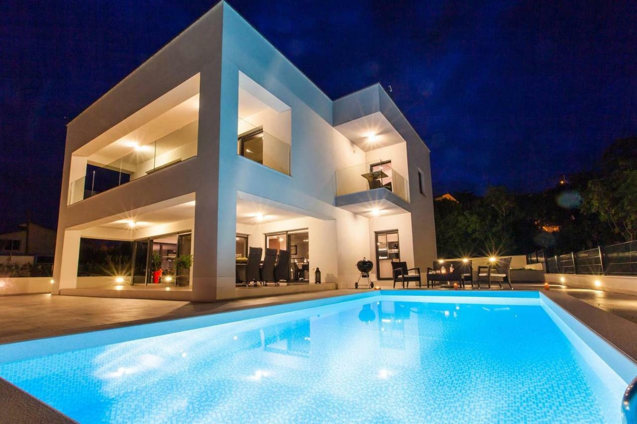 Villa Rina - Luxury Holiday Home Цриквениця Екстер'єр фото
