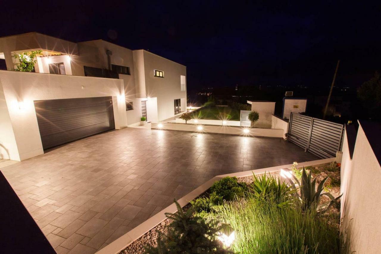 Villa Rina - Luxury Holiday Home Цриквениця Екстер'єр фото