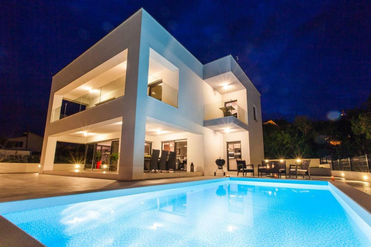Villa Rina - Luxury Holiday Home Цриквениця Екстер'єр фото