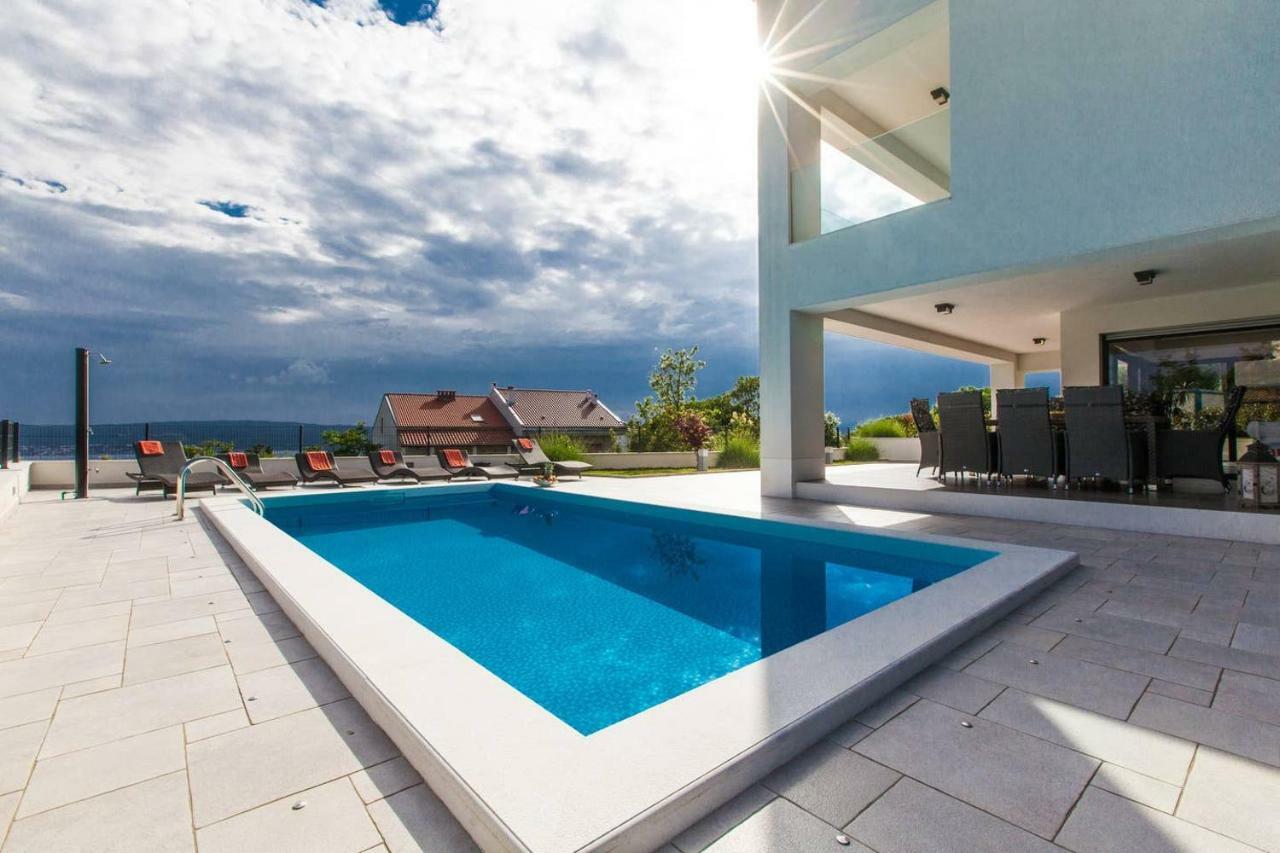 Villa Rina - Luxury Holiday Home Цриквениця Екстер'єр фото