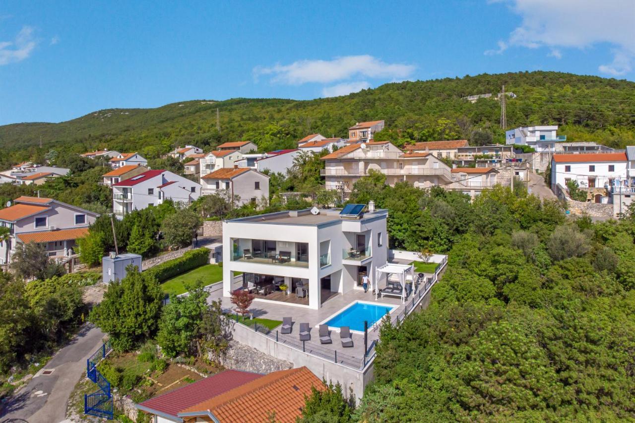 Villa Rina - Luxury Holiday Home Цриквениця Екстер'єр фото
