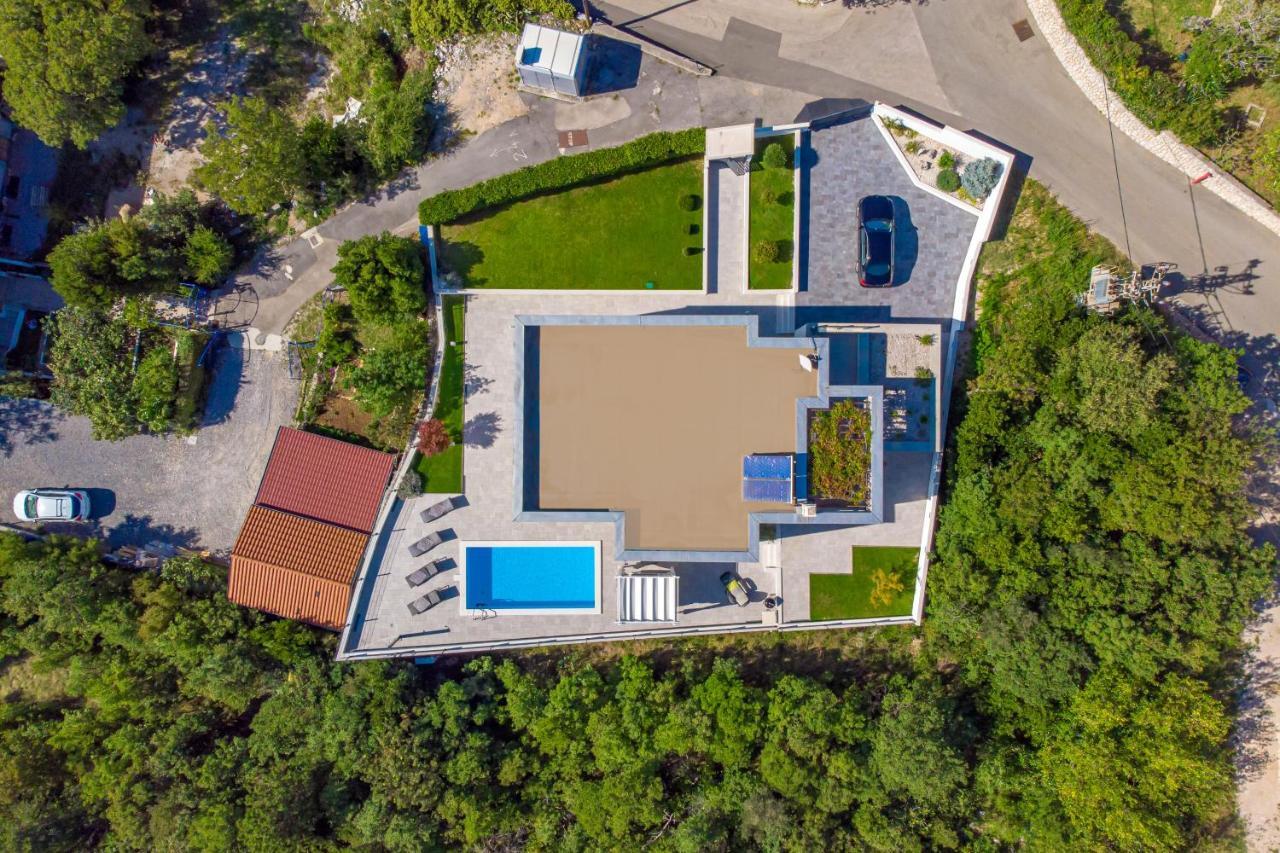 Villa Rina - Luxury Holiday Home Цриквениця Екстер'єр фото