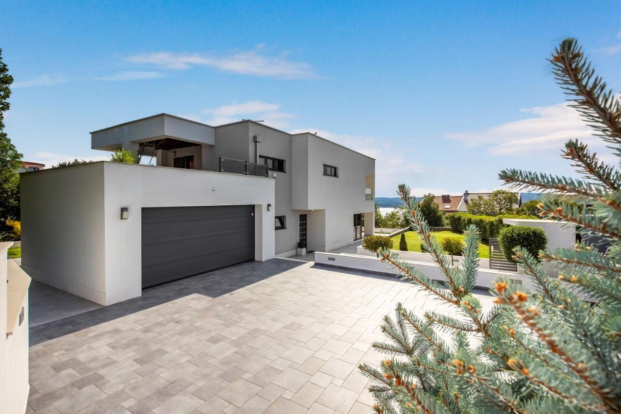 Villa Rina - Luxury Holiday Home Цриквениця Екстер'єр фото
