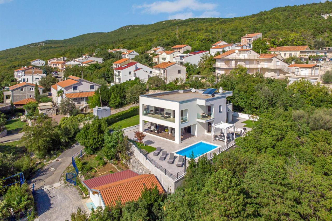 Villa Rina - Luxury Holiday Home Цриквениця Екстер'єр фото